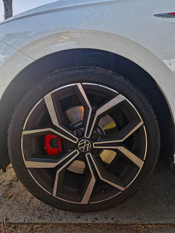 VW Polo GTI alloy wheel before cleaning