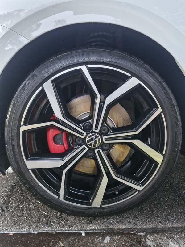 VW Polo GTI alloy wheel after cleaning
