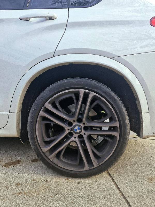 BMW X4 wheel before cleaning